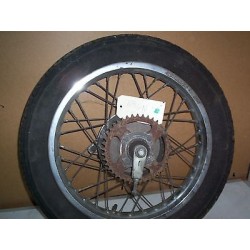 ROUE  ARRIERE  COMPLETE     SUZUKI  GN    /  TU   125