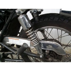 CARTER  DE  CHAINE   POUR   SUZUKI  125   GN   /  TU 