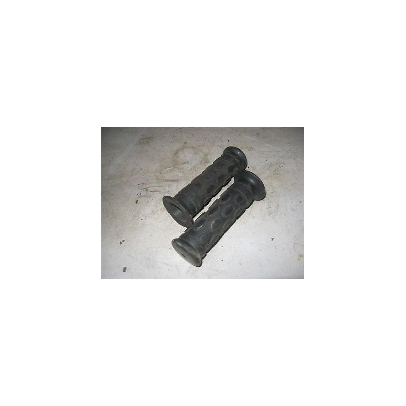 JEU DE POIGNEES CAOUTCHOUC  POUR QUAD  LONCIN    ATV  200  ET  250