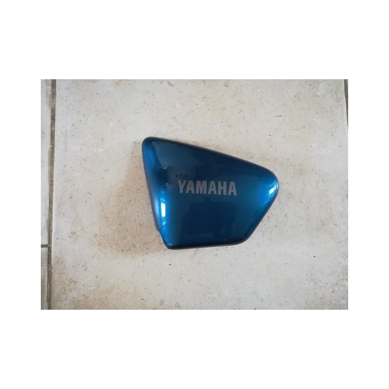 CACHE LATERAL GAUCHE POUR  YAMAHA 125 VIRAGO