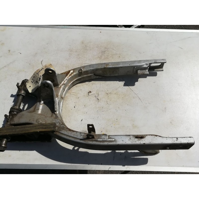 BRAS  SCILLANT   POUR YAMAHA  125  TW