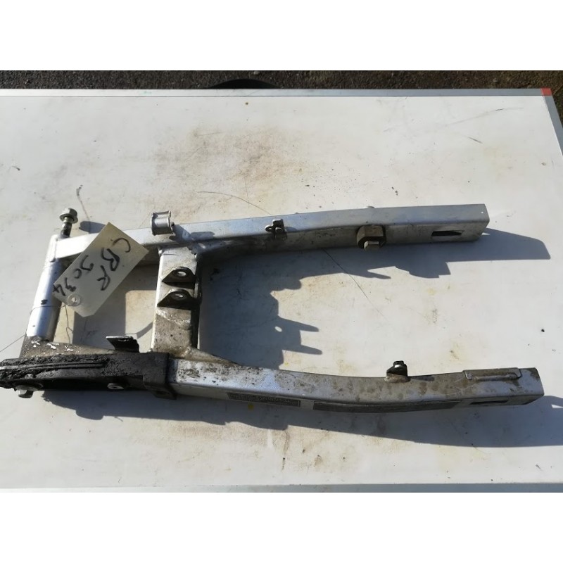 BRAS OSCILLANT  POUR  HONDA  125  CBR  JC 34  