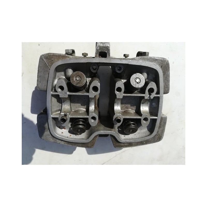 CULASSE  POUR  PIECES  POUR  125 TWIN