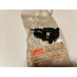 contacteur feu stop référence YAMAHA 4BH-83980-00