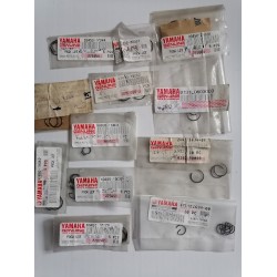 lot de sachets de clips d'axe de piston neufs : references YAMAHA