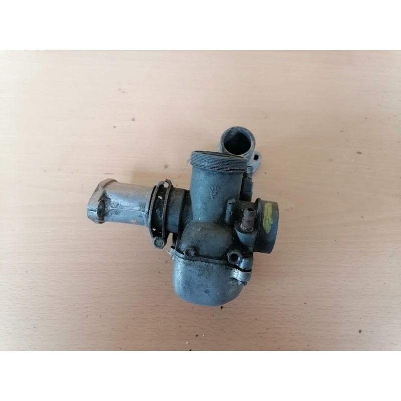 CARBURATEUR POUR PIECES ET SES 2 PIPES D ADMISSION