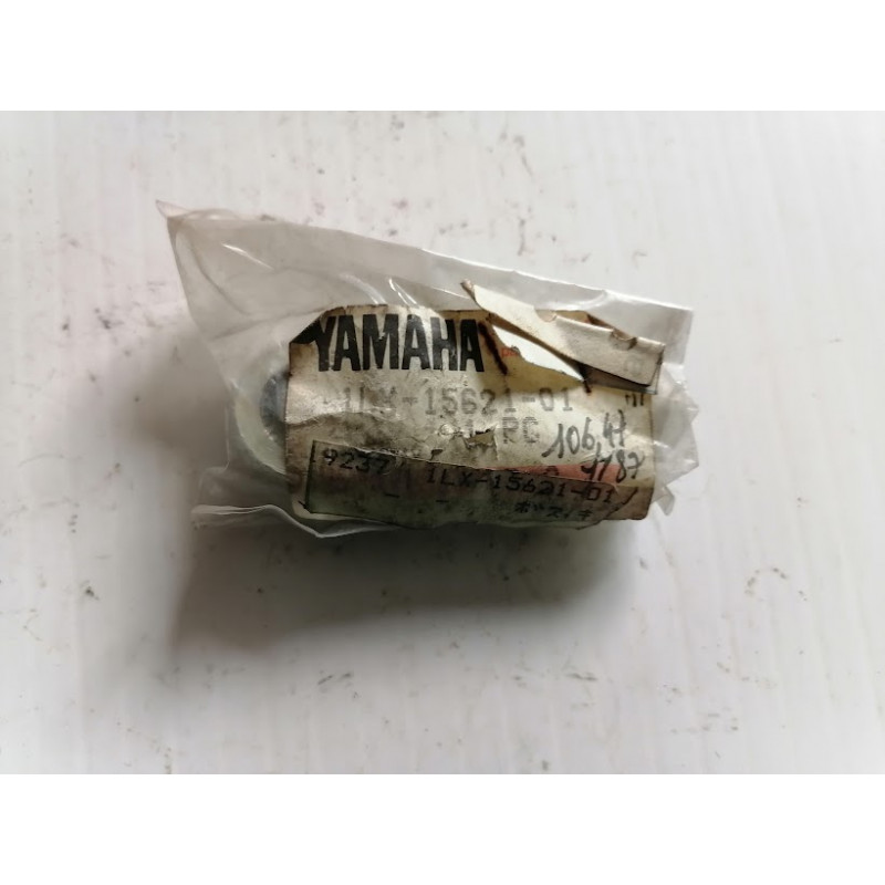 NOIX DE KICK NEUVE D ORIGINE YAMAHA REFERENCE 1LX-125621-01