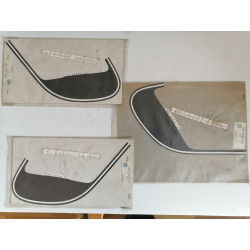 LOT DE 3 AUTOCOLLANTS /...