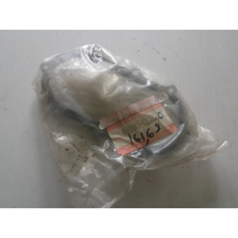 ENTRETOISE RESERVOIR D ORIGINE SUZUKI REFERENCE 44590-02820 / 0282 Y