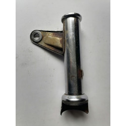 SUPPORT DE PHARE DROITE/ PATTE DE PHARE DROITE D ORIGINE POUR HONDA 125 CM