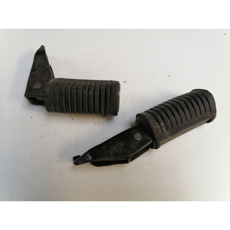 LOT DE 2 REPOSE PIEDS PASSAGER D ORIGINE POUR HONDA 125 REBEL
