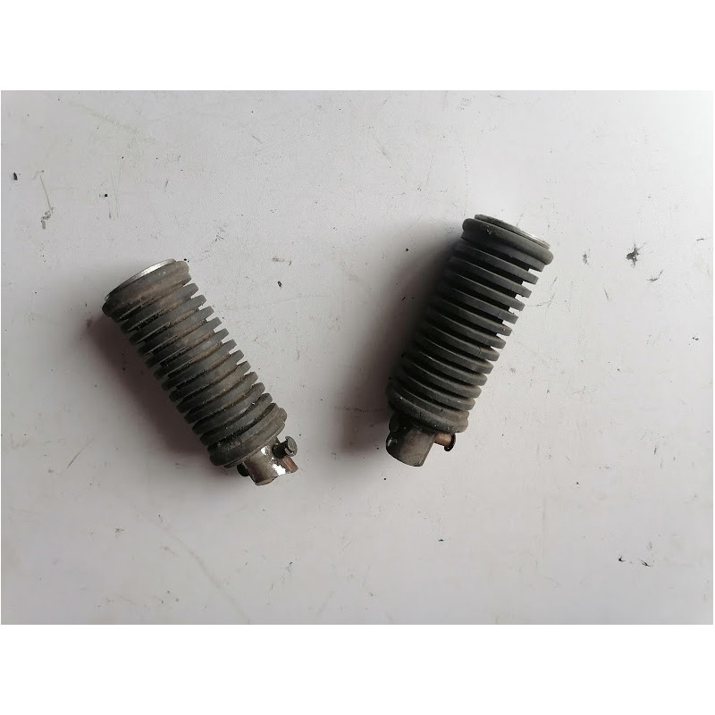LOT DE 2 REPOSE PIEDS PASSAGER POUR SUZUKI 125 MARAUDER