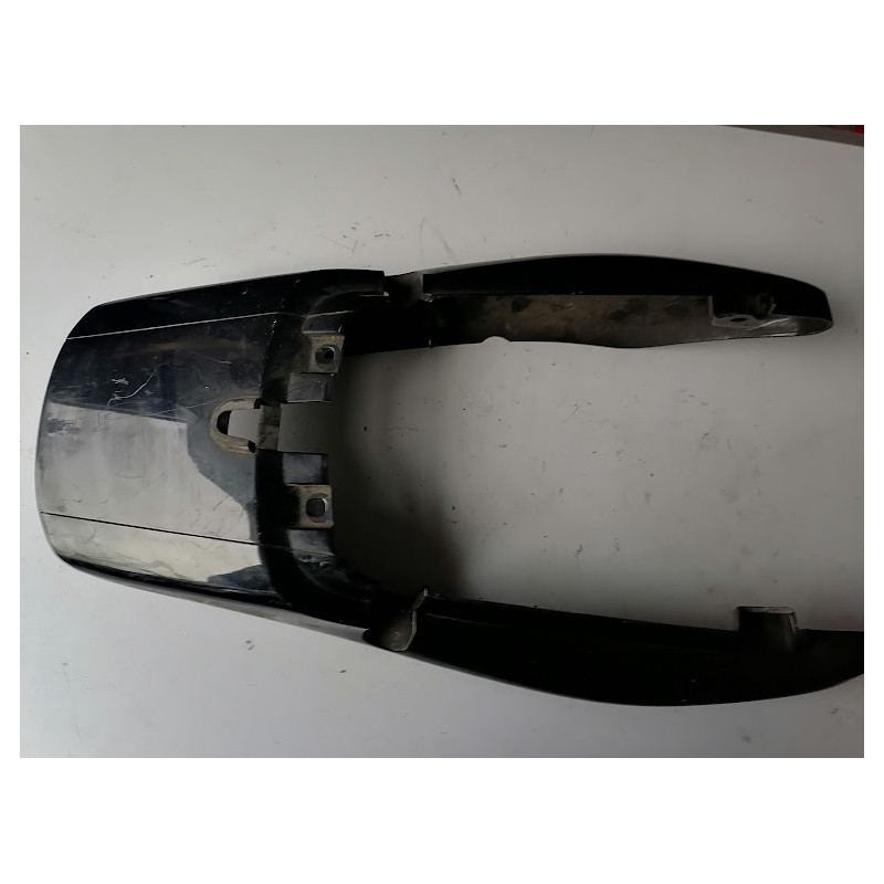 DOSSERET ARRIERE POUR 125 YBR DE 2005 1ER MODELE