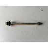 AXE DE ROUE AVANT POUR 125 YBR DE 2005 1ER MODELE