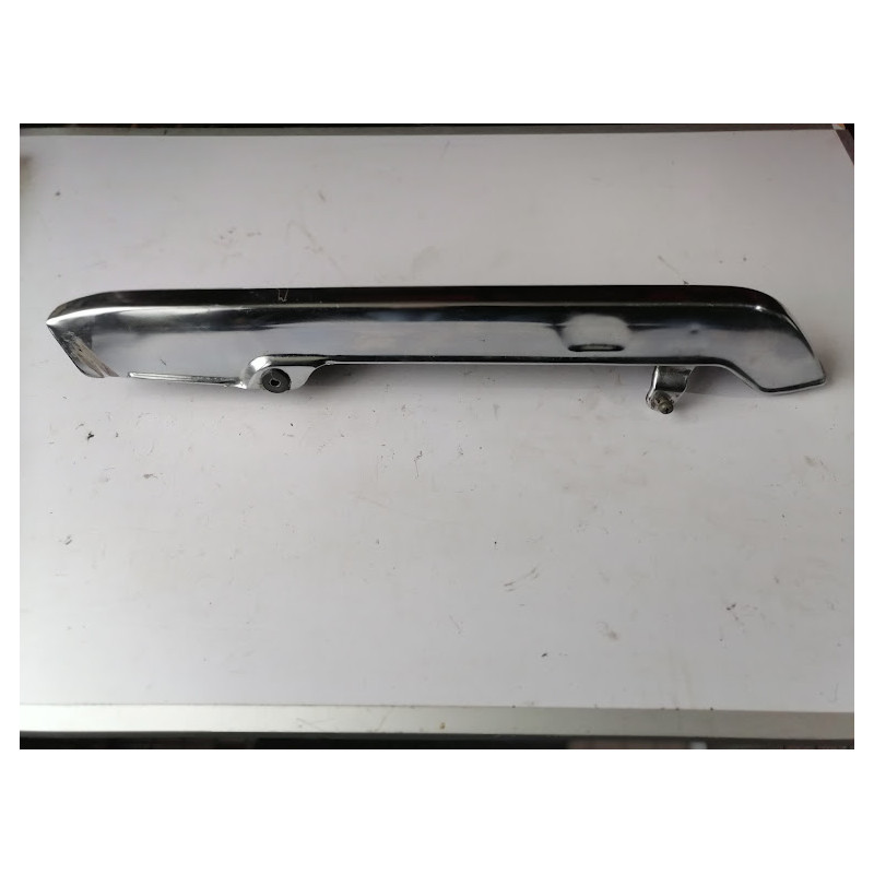 CARTER  DE  CHAINE   POUR   SUZUKI  125   GN   /  TU