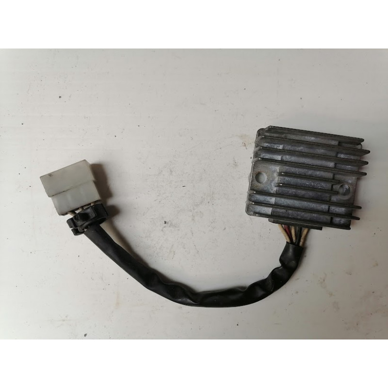 REGULATEUR 5 BROCHES POUR YAMAHA 125 SR 10 F
