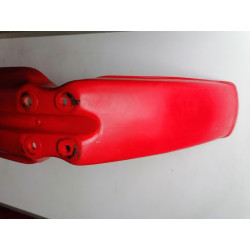 GARDE BOUE AVANT  ROUGE D ORIGINE POUR HONDA 125 XLR JD 04