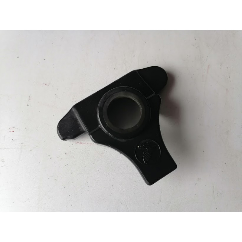 CACHE / ENTOURAGE DE CONTACTEUR A CLEFS  D ORIGINE POUR HONDA 125 XLR JD 04