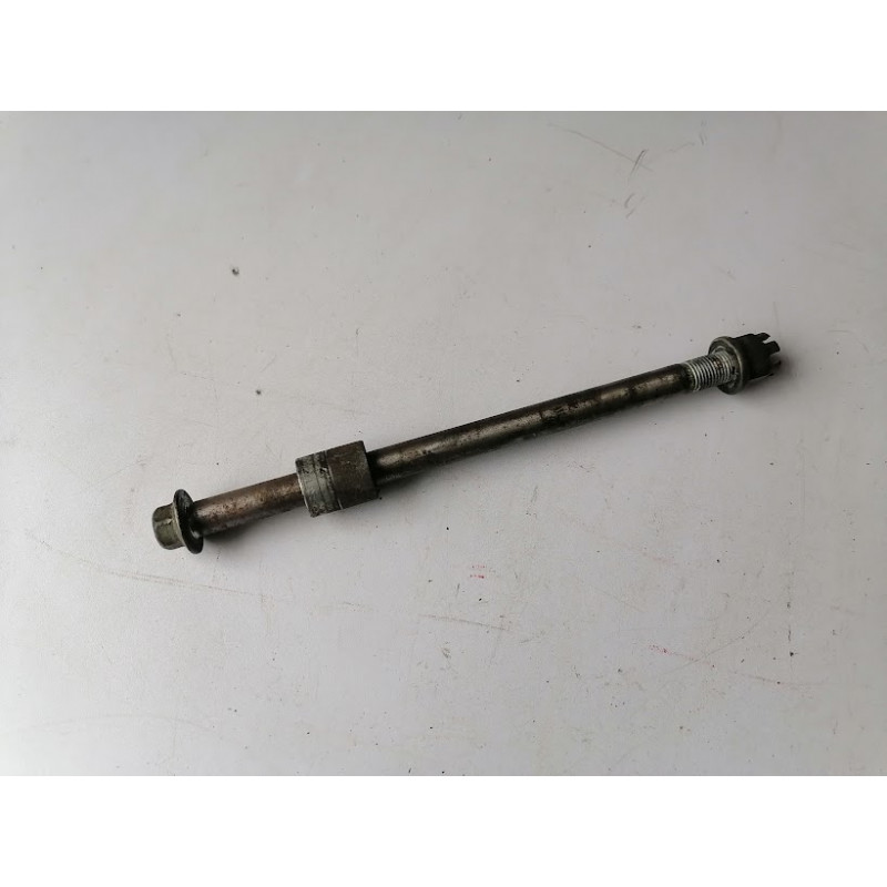 AXE DE ROUE AVANT D ORIGINE POUR HONDA 125 XLR JD 04