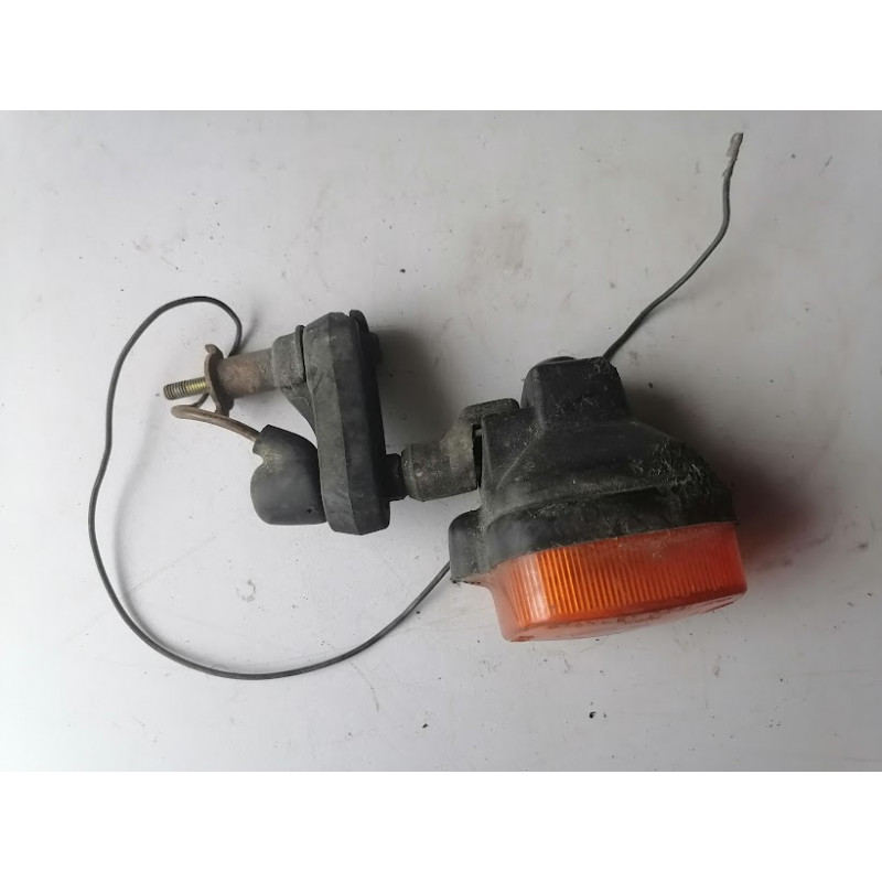 CLIGNOTANT ARRIERE DROIT SUR SON SUPPORT D ORIGINE POUR HONDA 125 XLS