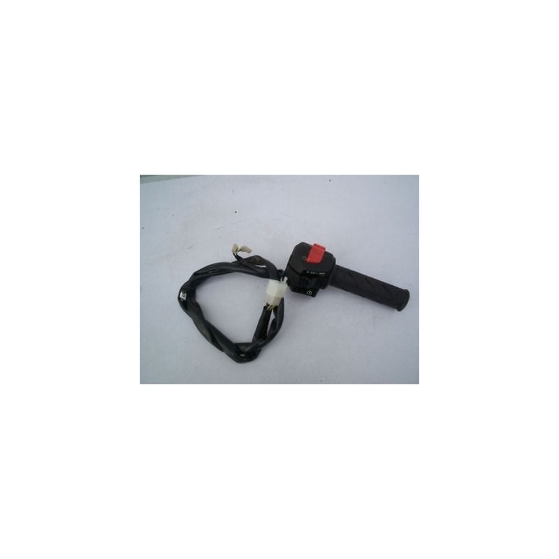 COMMODO DROIT AVEC POIGNEE GAZ POUR 125 KYMCO QUANNON COMMODO DROIT AVEC POIGNEE GAZ POUR 125 KYMCO QUANNON