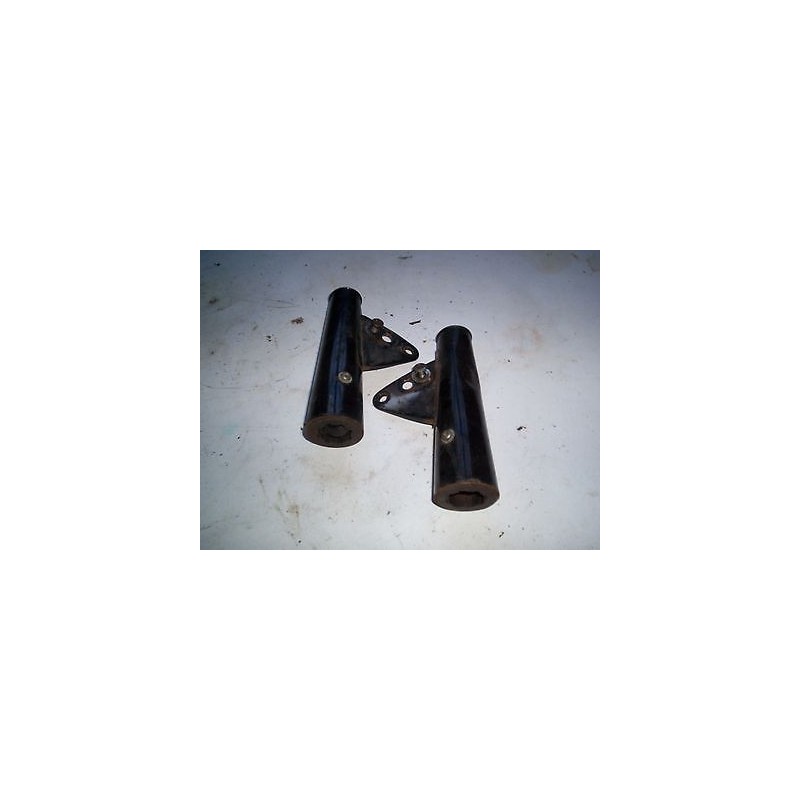 LOT DE 2 PATTES DE PHARE  POUR    HONDA  125 CG  