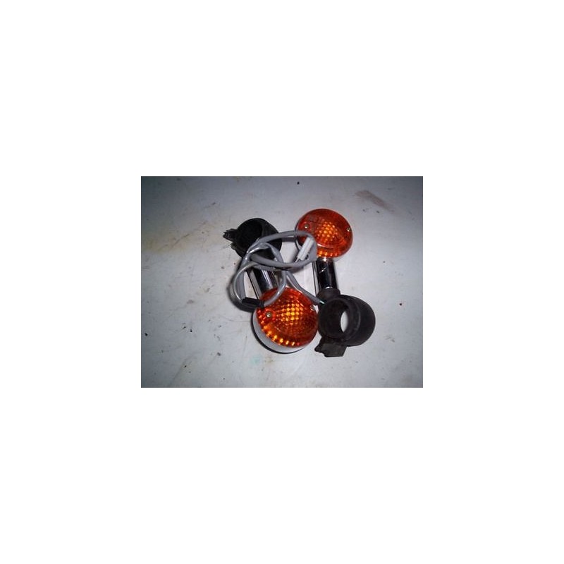 LOT DE 2 CLIGNOTANTS ARRIERE POUR SUZUKI 125 INTRUDER LOT DE 2 CLIGNOTANTS ARRIERE POUR SUZUKI 125 INTRUDER